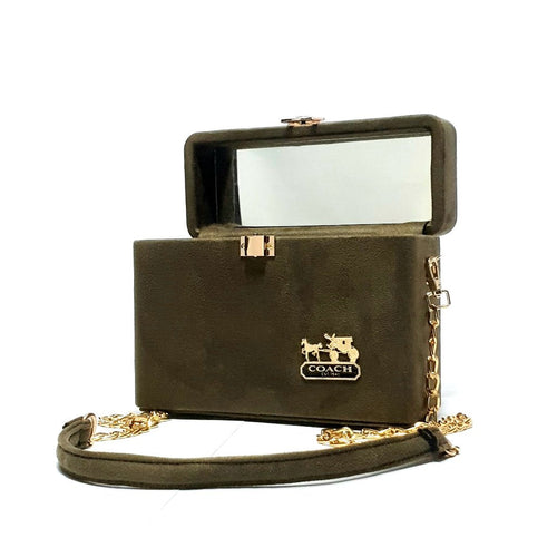 The Evolution of Ladies' Bags: A Journey Through Style and Functionality
